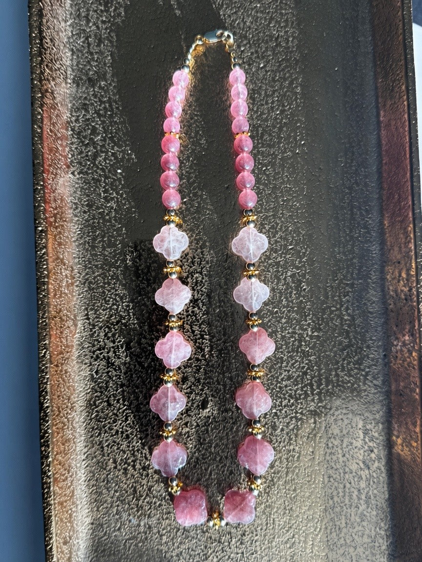 Strawberry Quartz Ombré Beaded Clover Necklace