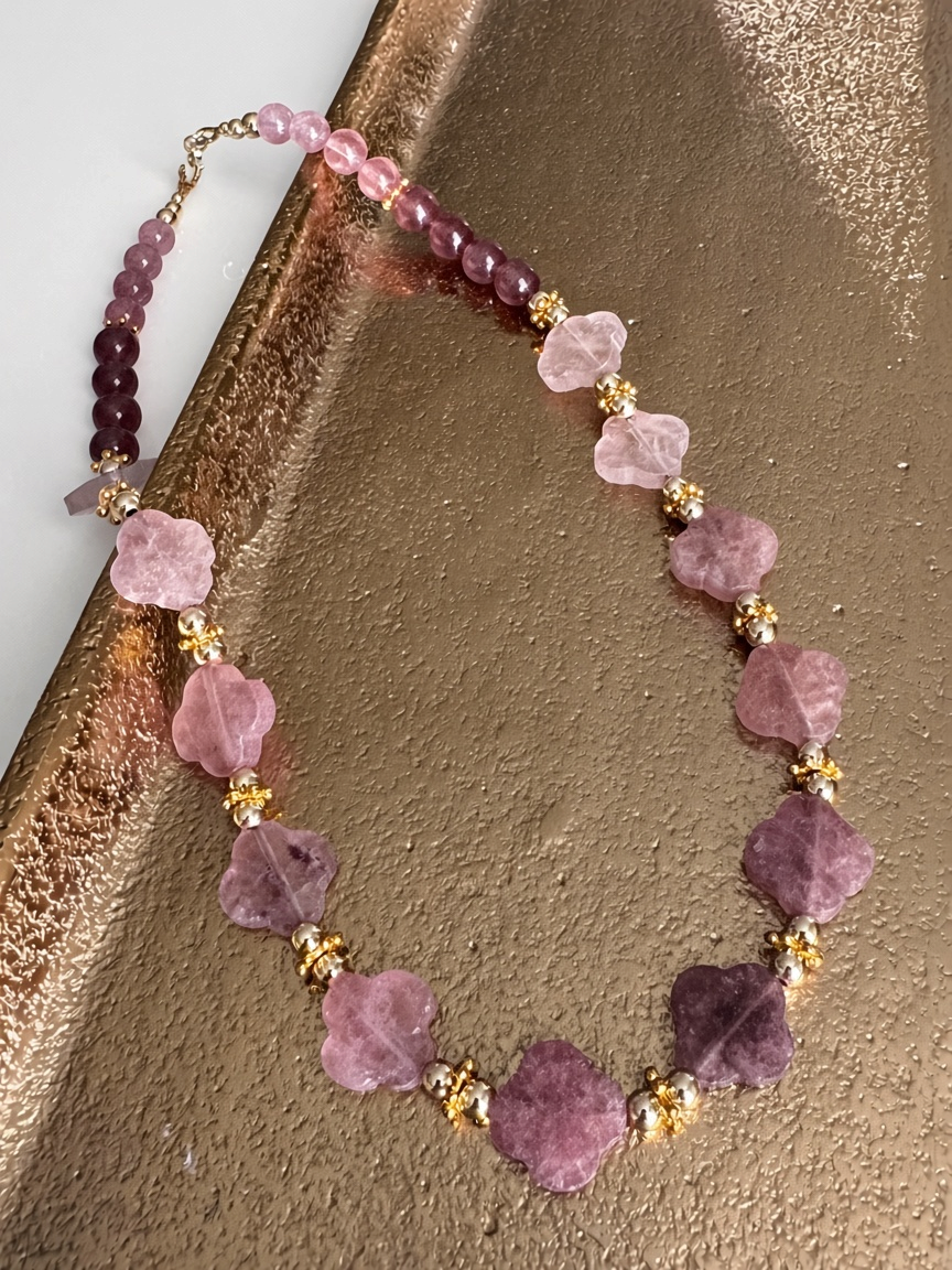 Strawberry Quartz Ombré Beaded Clover Necklace