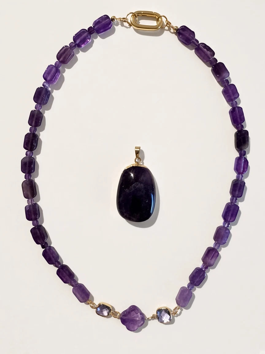 Hue La La Gems amethyst beaded necklace with a gold-tone oval clasp and a detachable smooth amethyst pendant.